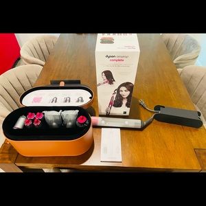 Dyson Airwrap Styler - New